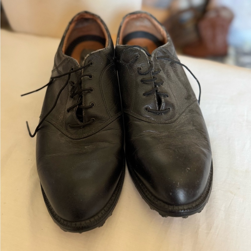 Nike Tan and Black Golf Accessory